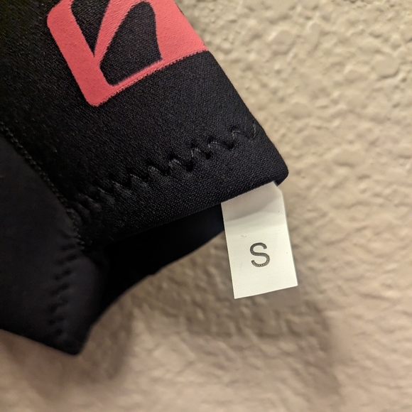 Women's 2mm neoprene shorty wetsuit - Picture 11 of 11